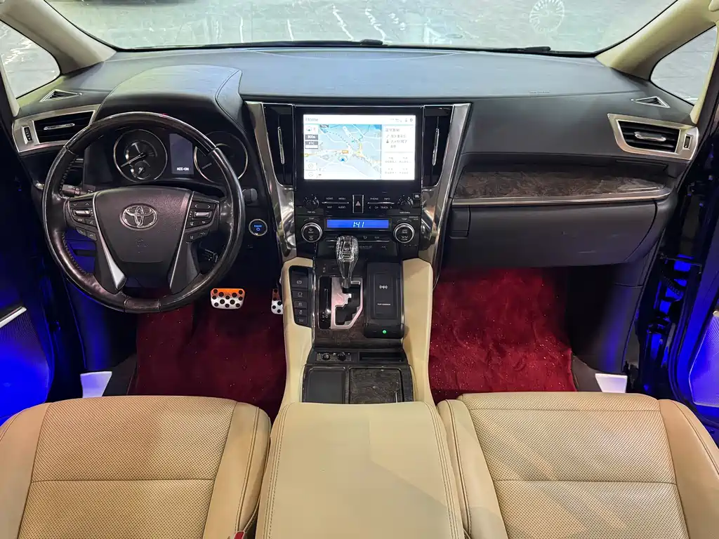 Toyota Vellfire — фото 7