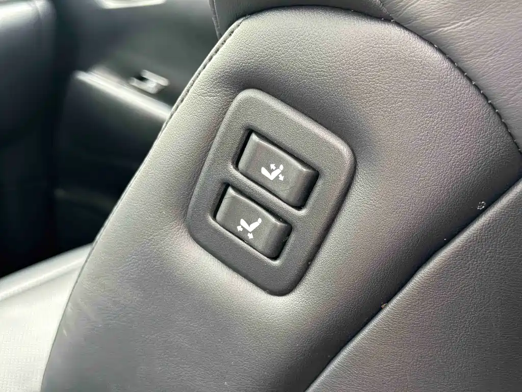 Toyota Alphard — фото 20