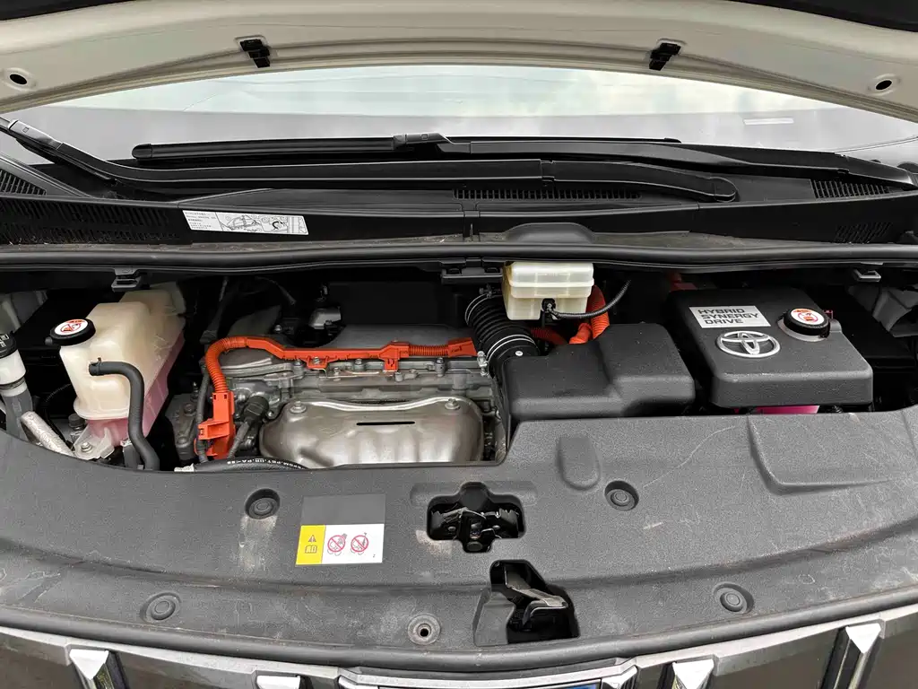Toyota Alphard — фото 26
