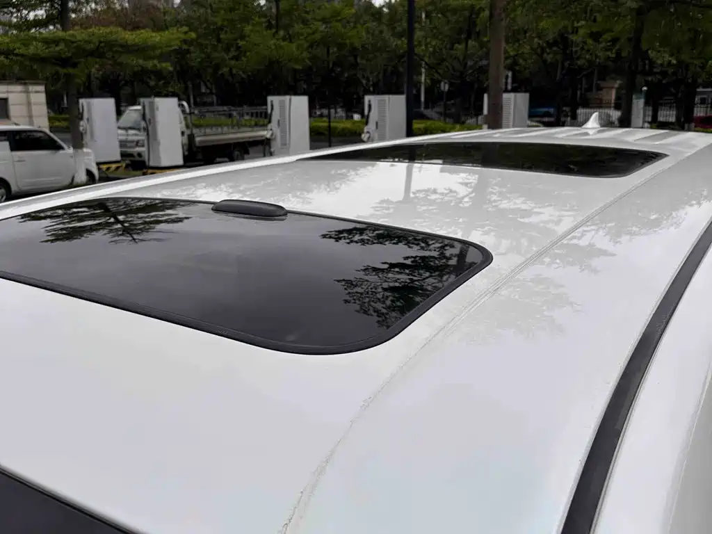 Toyota Alphard — фото 28