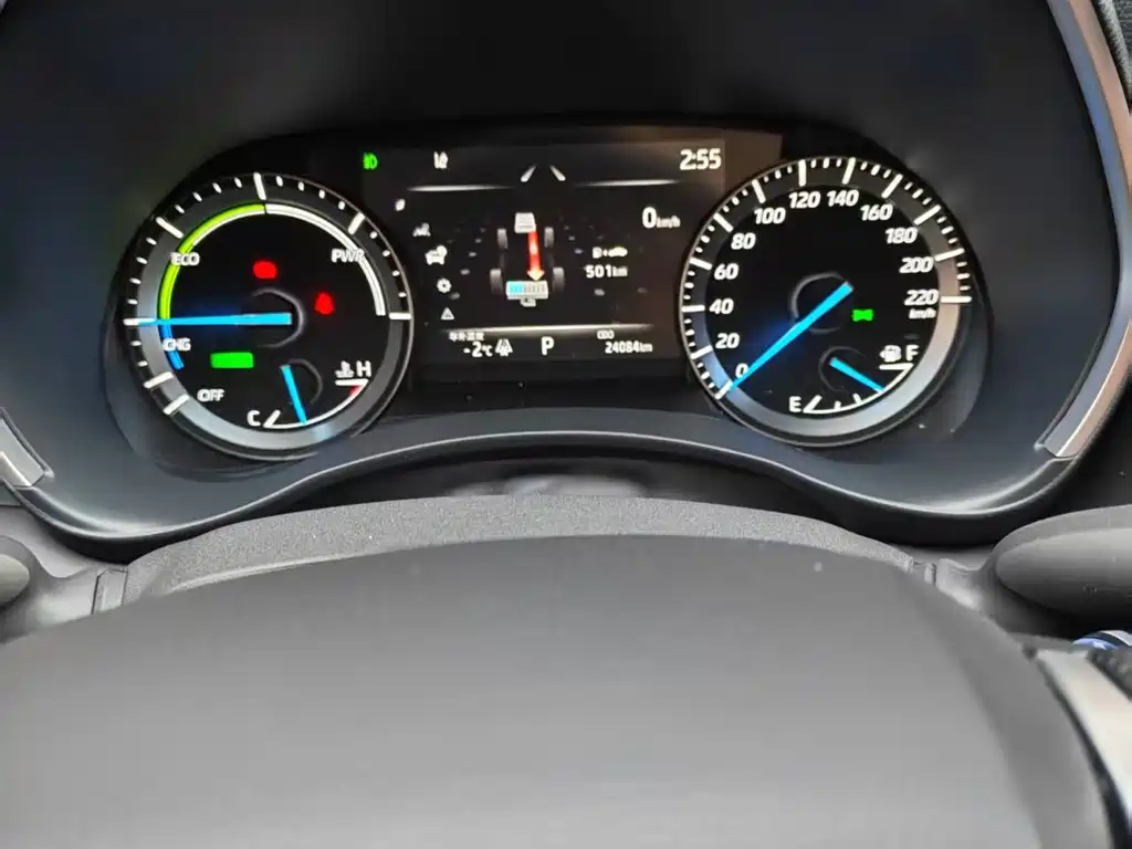 Toyota Highlander — фото 14