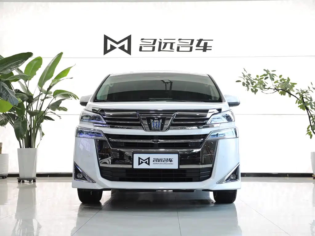 Toyota Vellfire — фото 2
