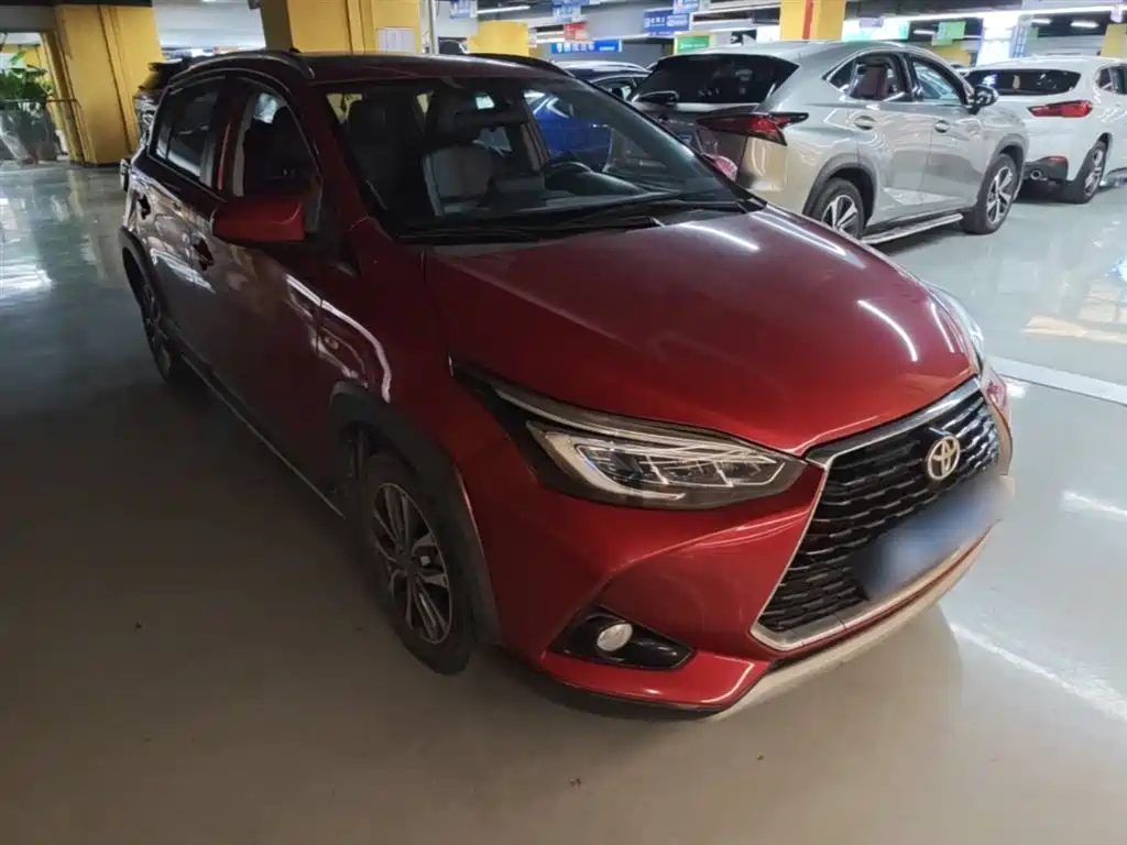 Toyota Yaris L — фото 10