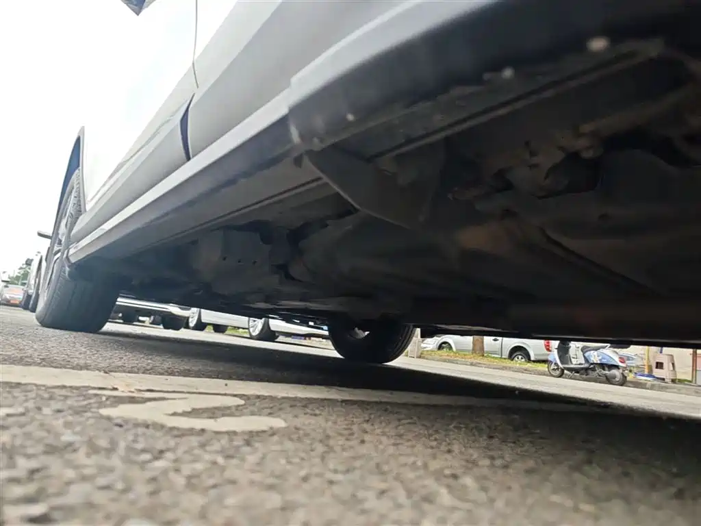 Toyota RAV4 — фото 22