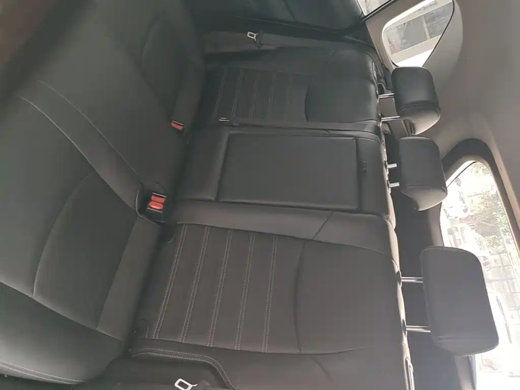 Toyota Wildlander — фото 17