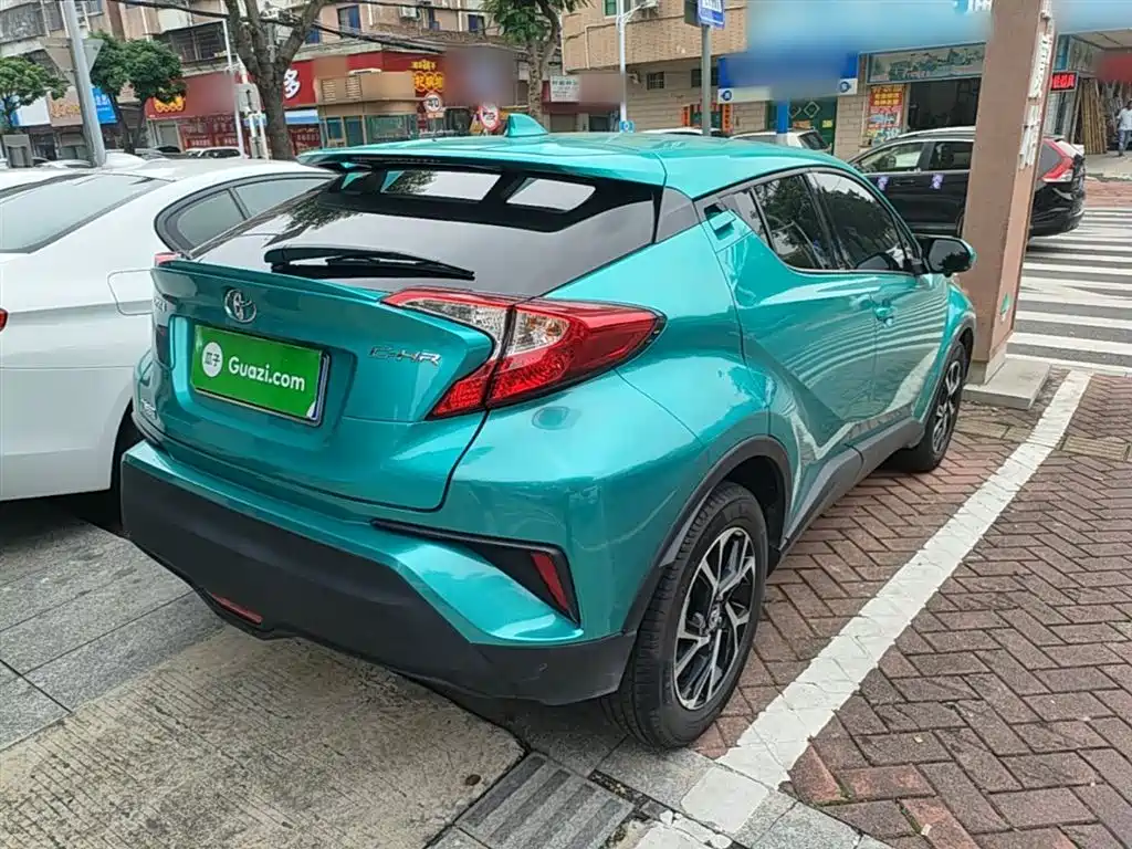 Toyota C-HR — фото 7