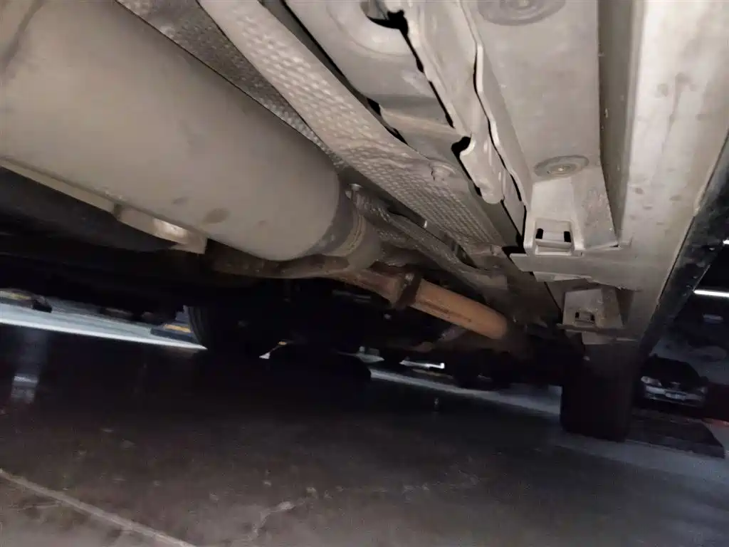 Toyota Granvia — фото 17