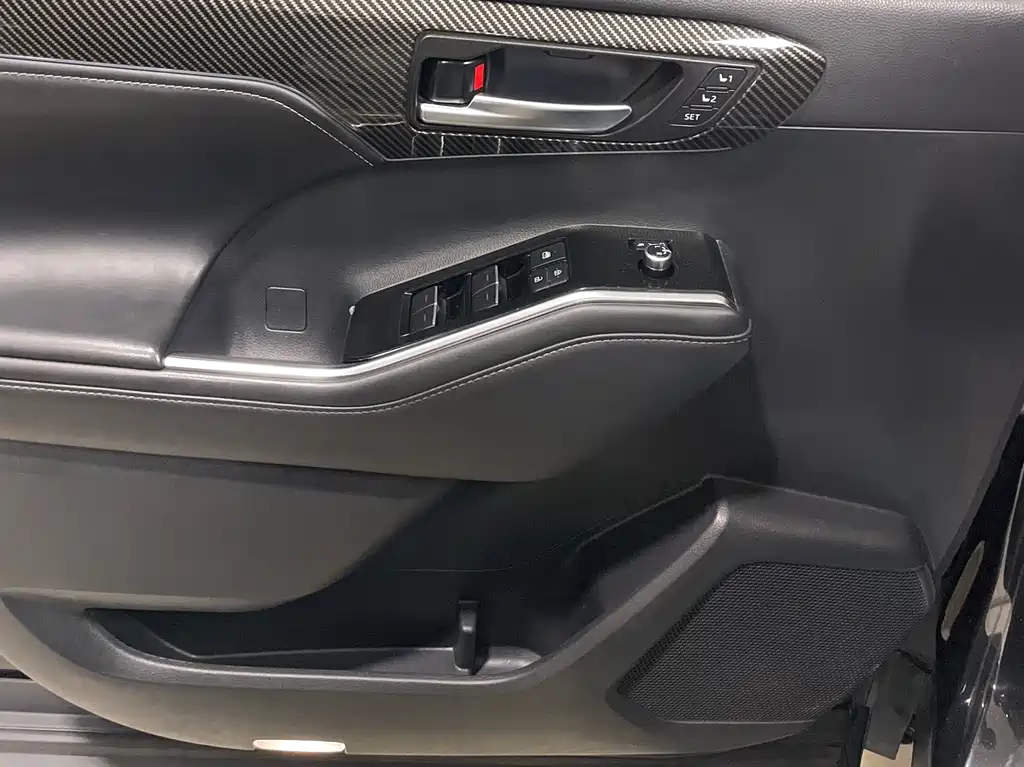 Toyota Highlander — фото 15
