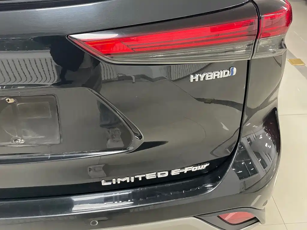 Toyota Highlander — фото 20
