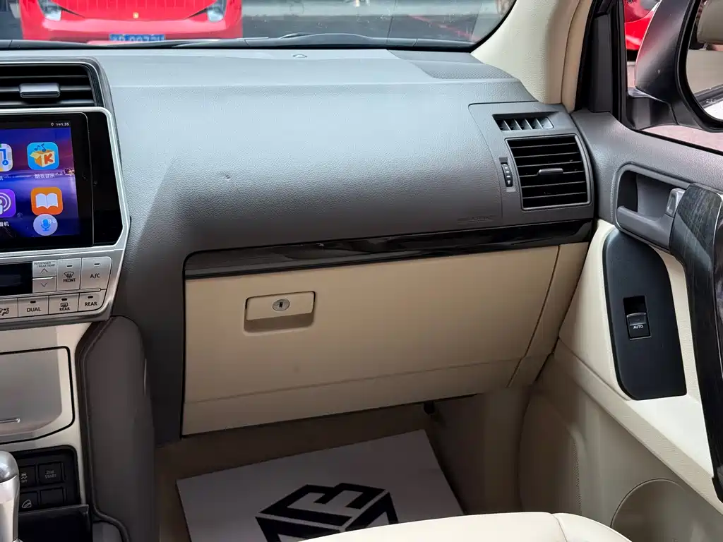 Toyota Prado (Import) — фото 17