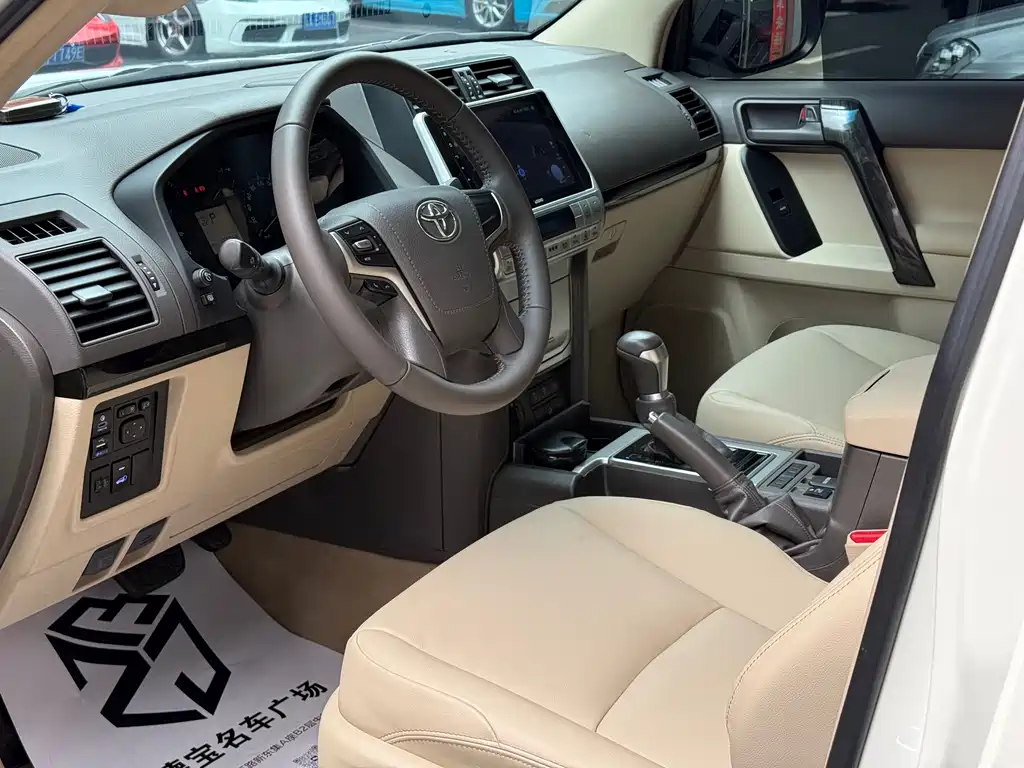 Toyota Prado (Import) — фото 7