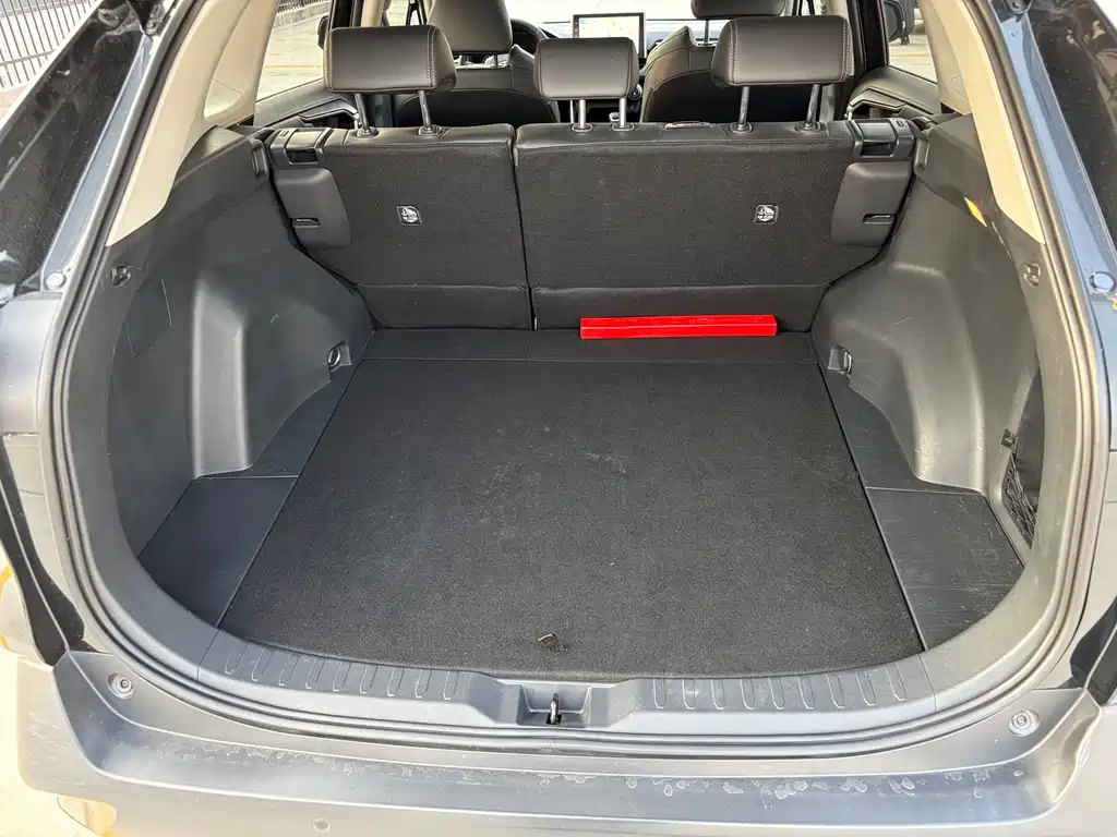 Toyota Wildlander — фото 11