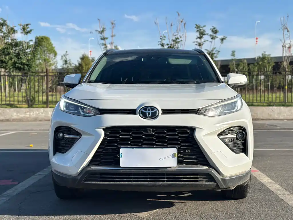 Toyota Wildlander — фото 2
