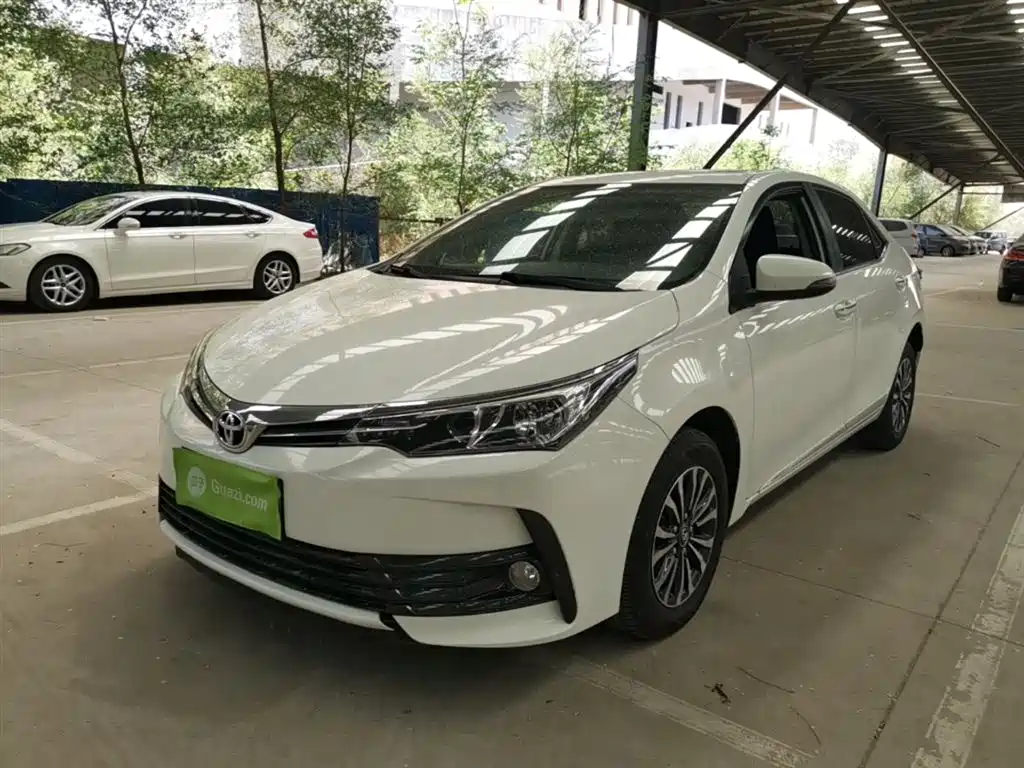 Toyota Corolla — фото 2