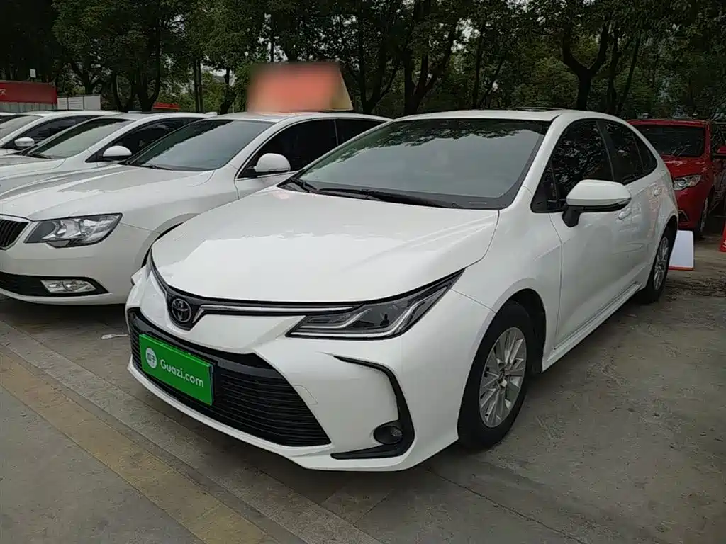 Toyota Corolla — фото 2