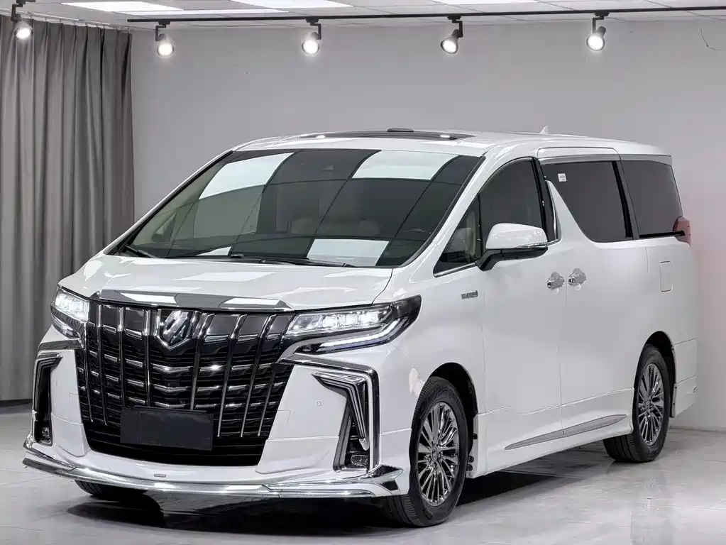 Toyota Vellfire — фото 2
