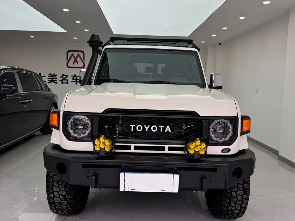 Toyota Prado (Import) — фото 3