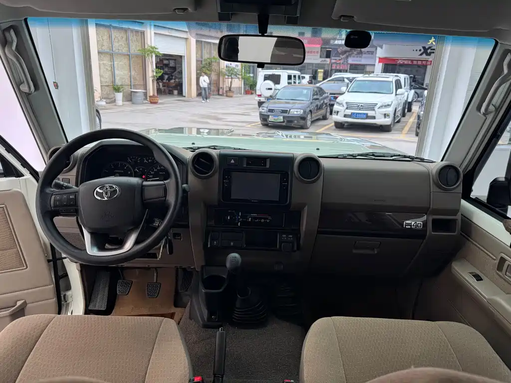 Toyota Prado (Import) — фото 5