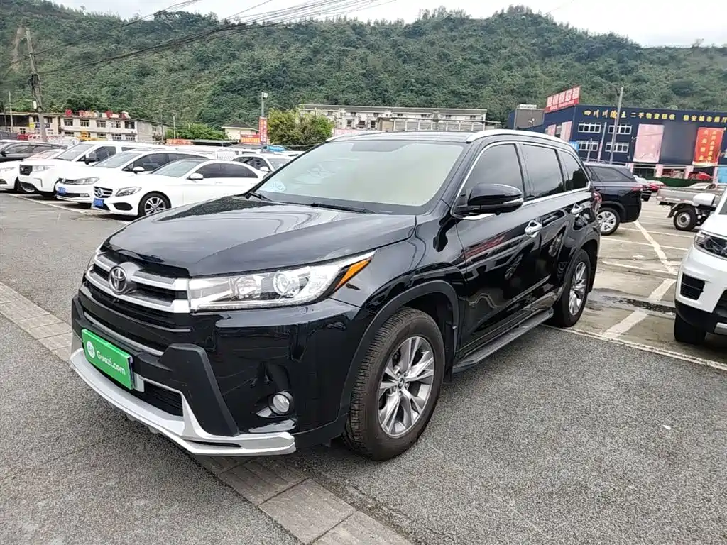 Toyota Highlander — фото 2