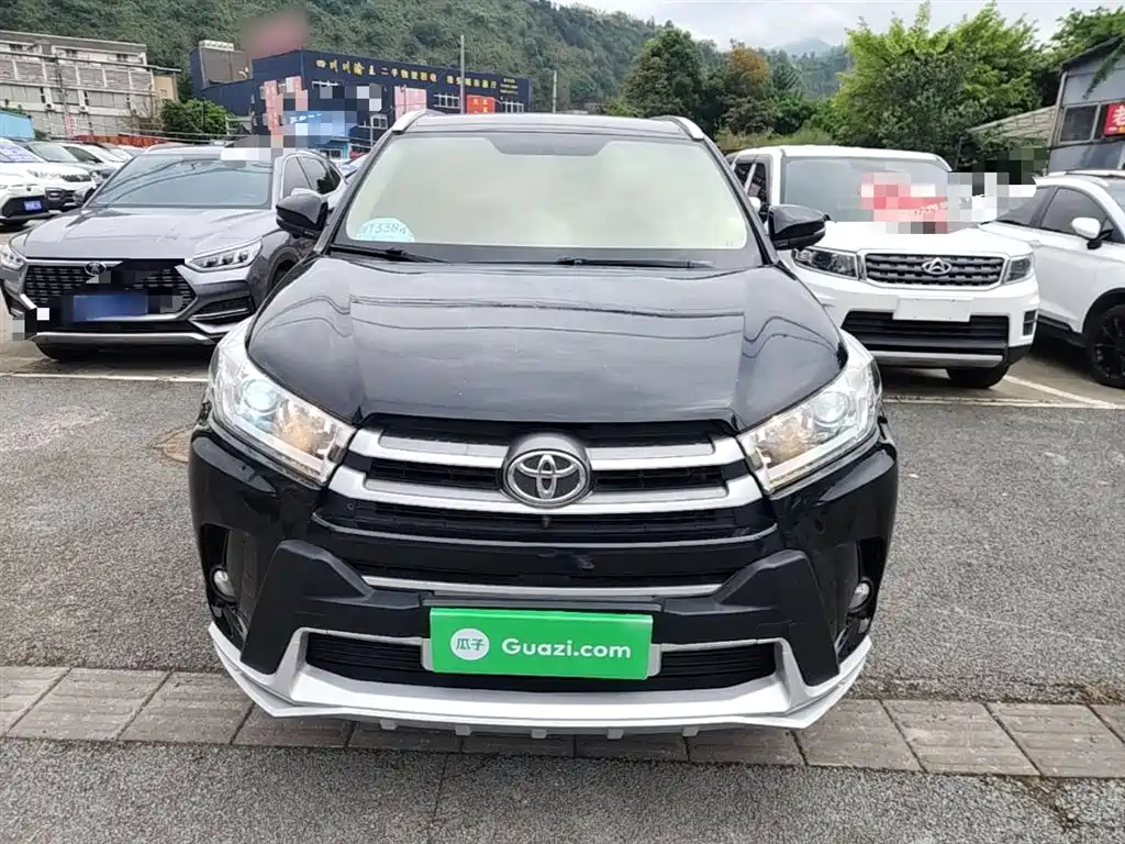 Toyota Highlander — фото 3