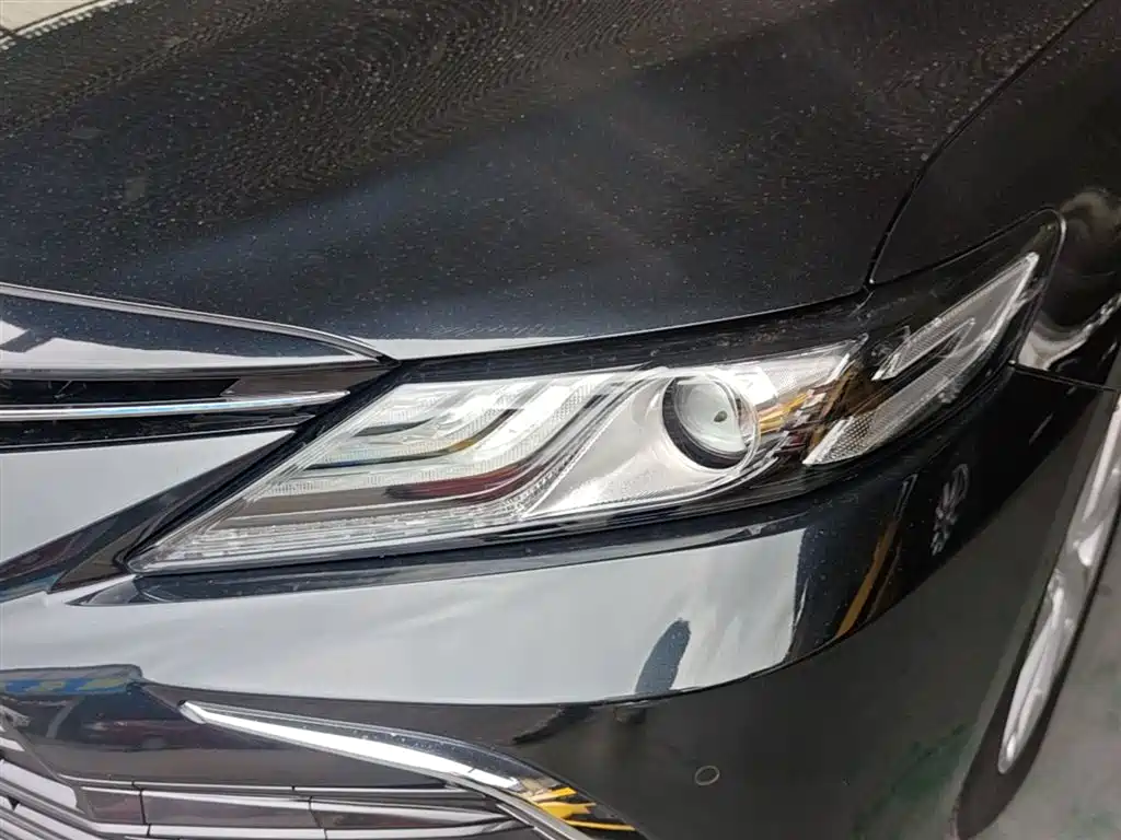 Toyota Camry — фото 24