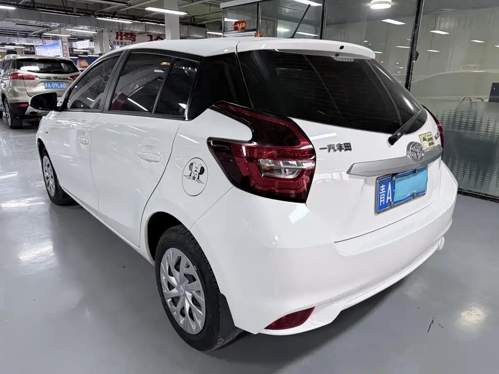 Toyota Vios FS — фото 17