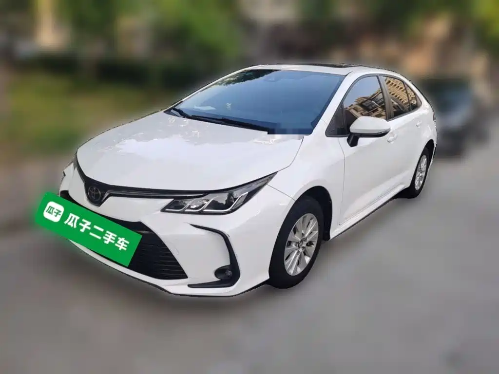Toyota Corolla — фото 2