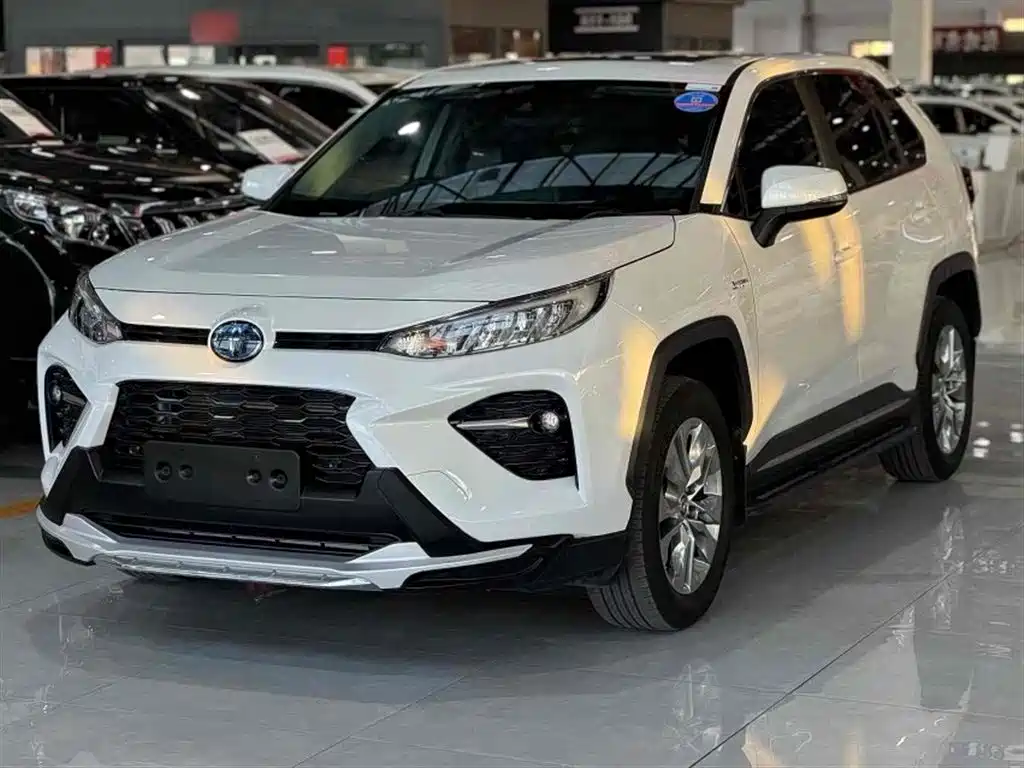 Toyota Wildlander — фото 2