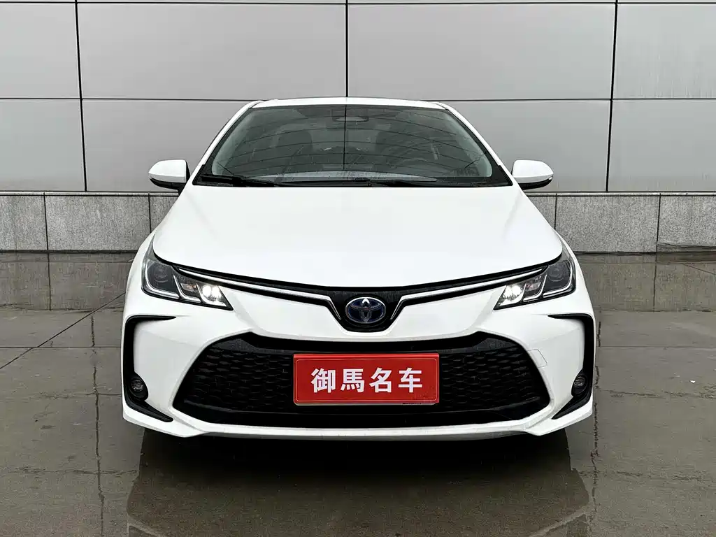 Toyota Corolla — фото 6