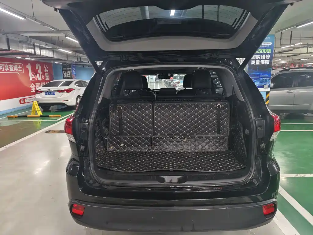 Toyota Highlander — фото 18