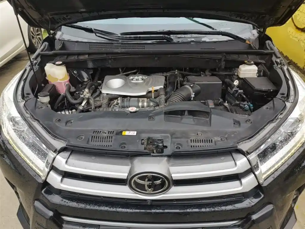 Toyota Highlander — фото 20