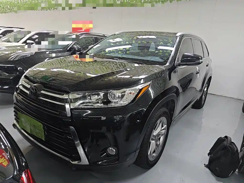 Toyota Highlander — фото 2