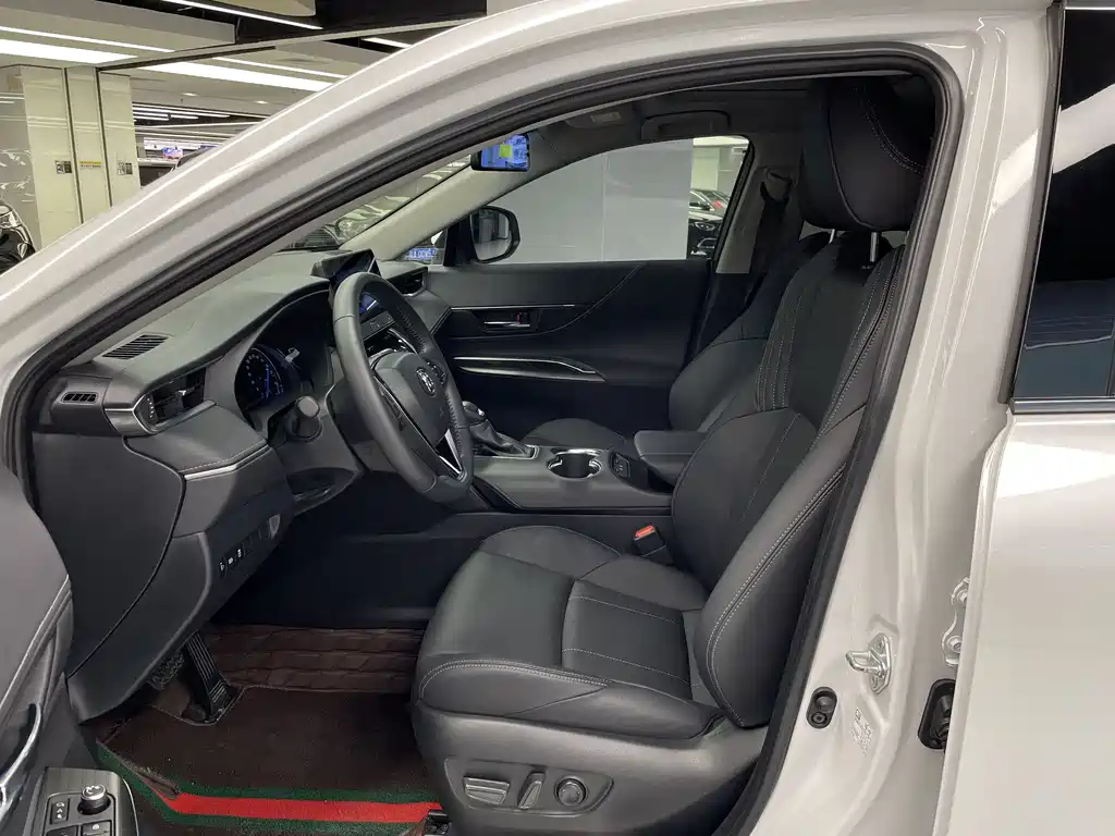 Toyota Harrier — фото 11