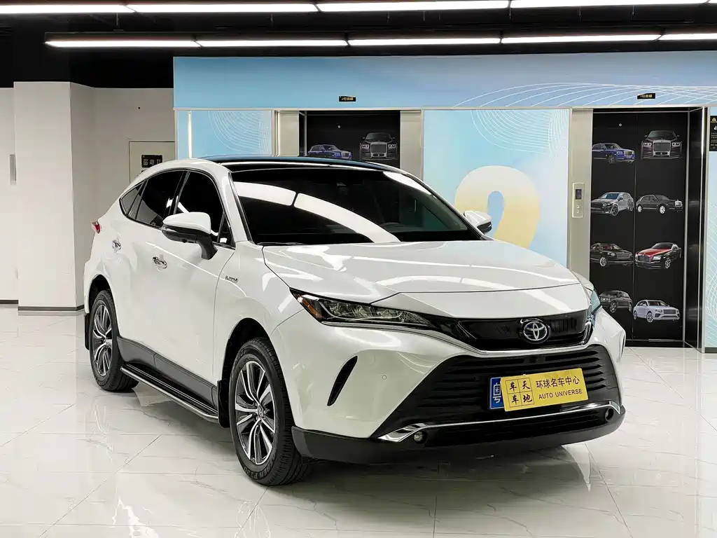 Toyota Harrier — фото 3