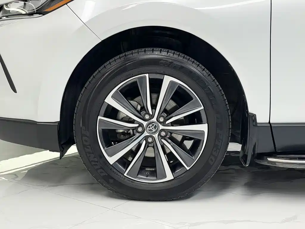 Toyota Harrier — фото 23
