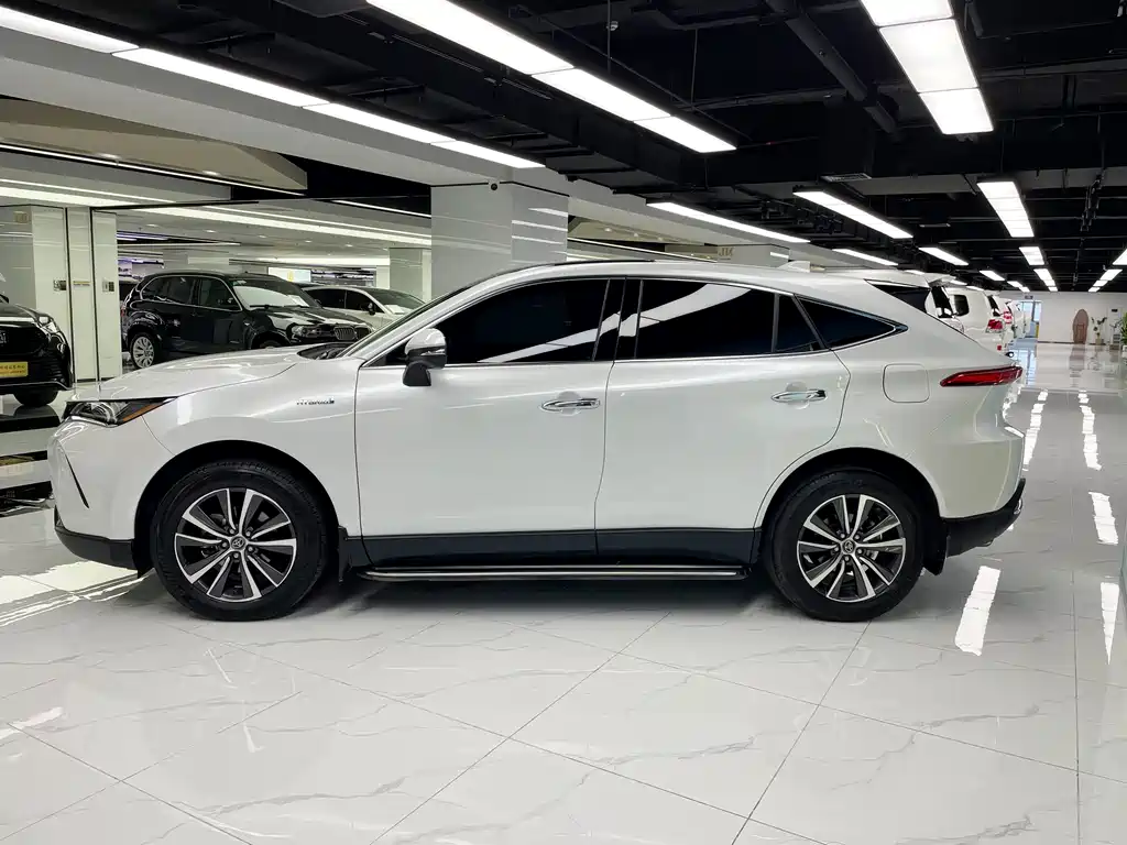 Toyota Harrier — фото 7