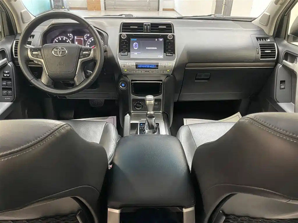 Toyota Prado — фото 17