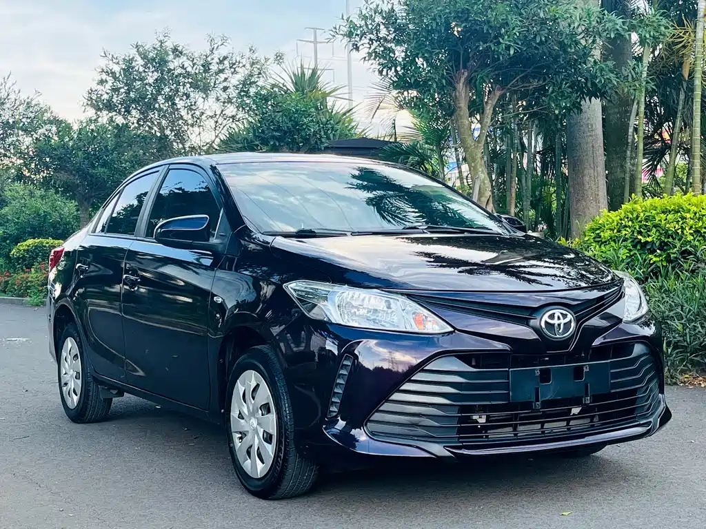 Toyota Vios — фото 2
