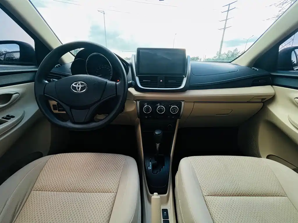 Toyota Vios — фото 14