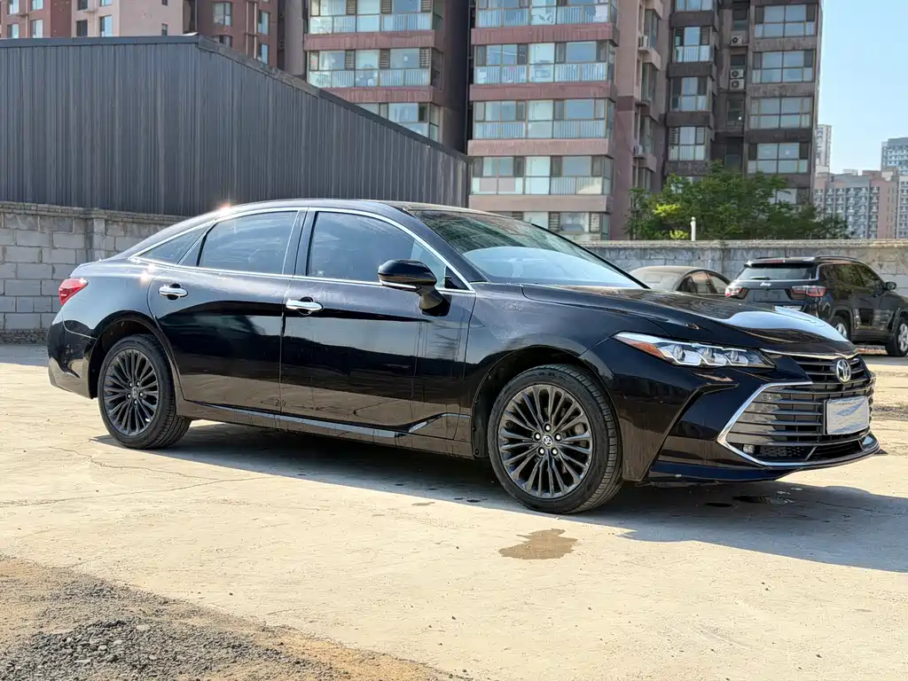 Toyota Avalon — фото 5