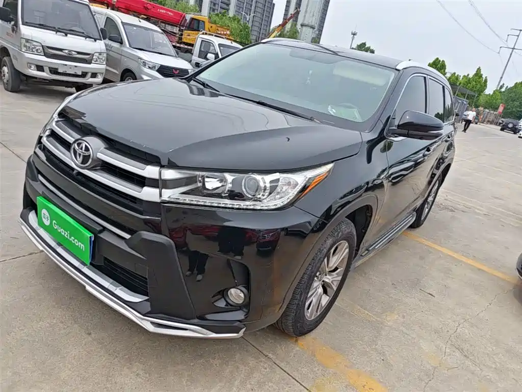 Toyota Highlander — фото 2