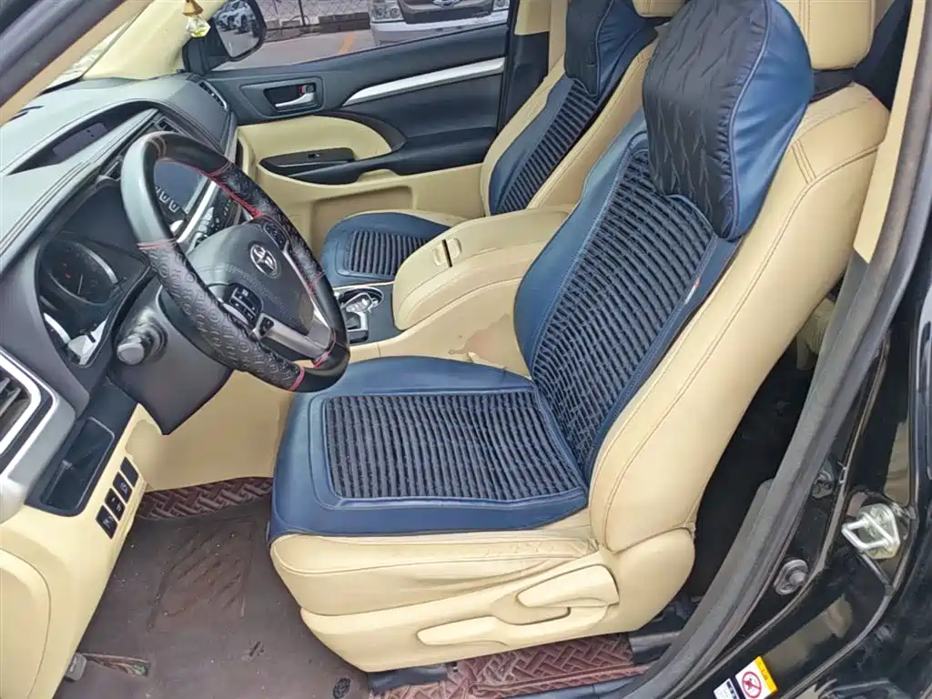 Toyota Highlander — фото 15