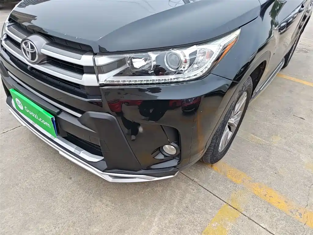 Toyota Highlander — фото 24