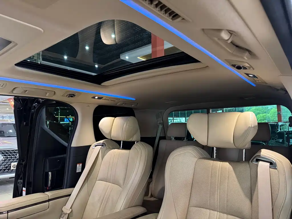 Toyota Vellfire — фото 14