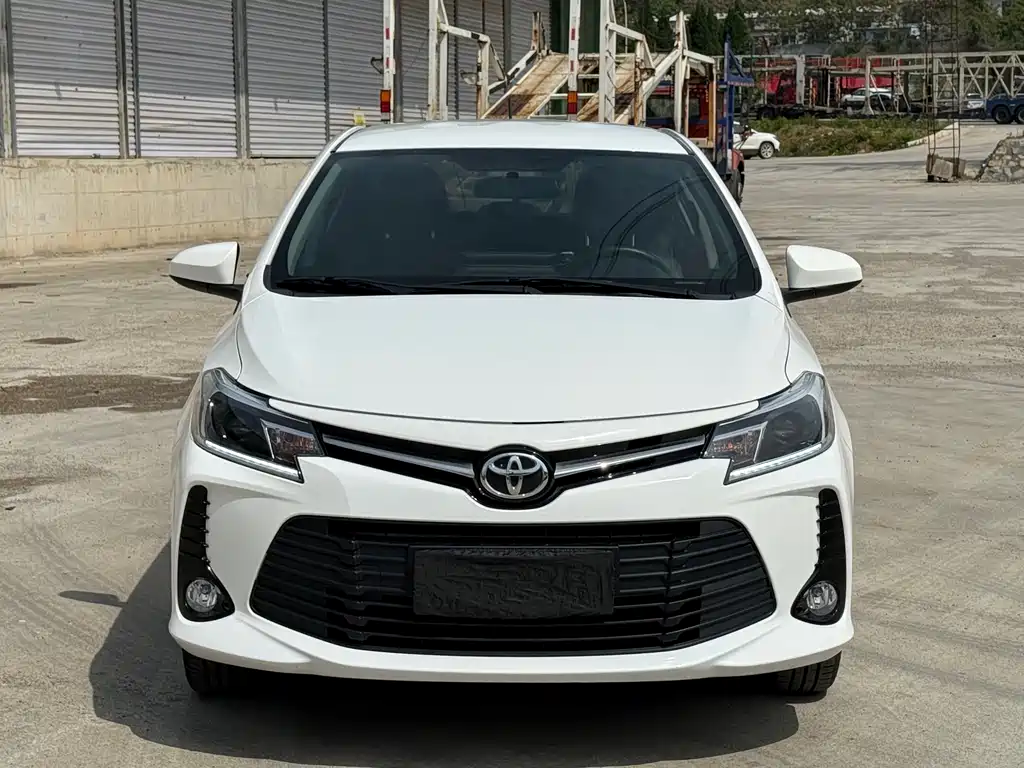 Toyota Vios — фото 2