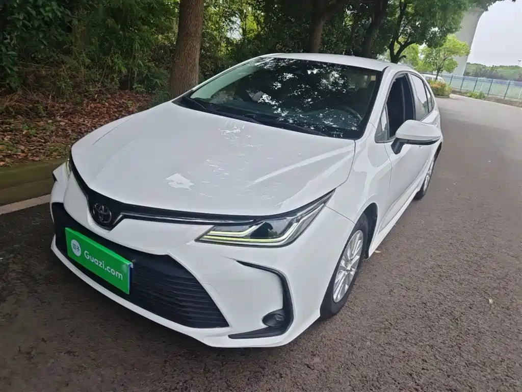 Toyota Corolla — фото 2
