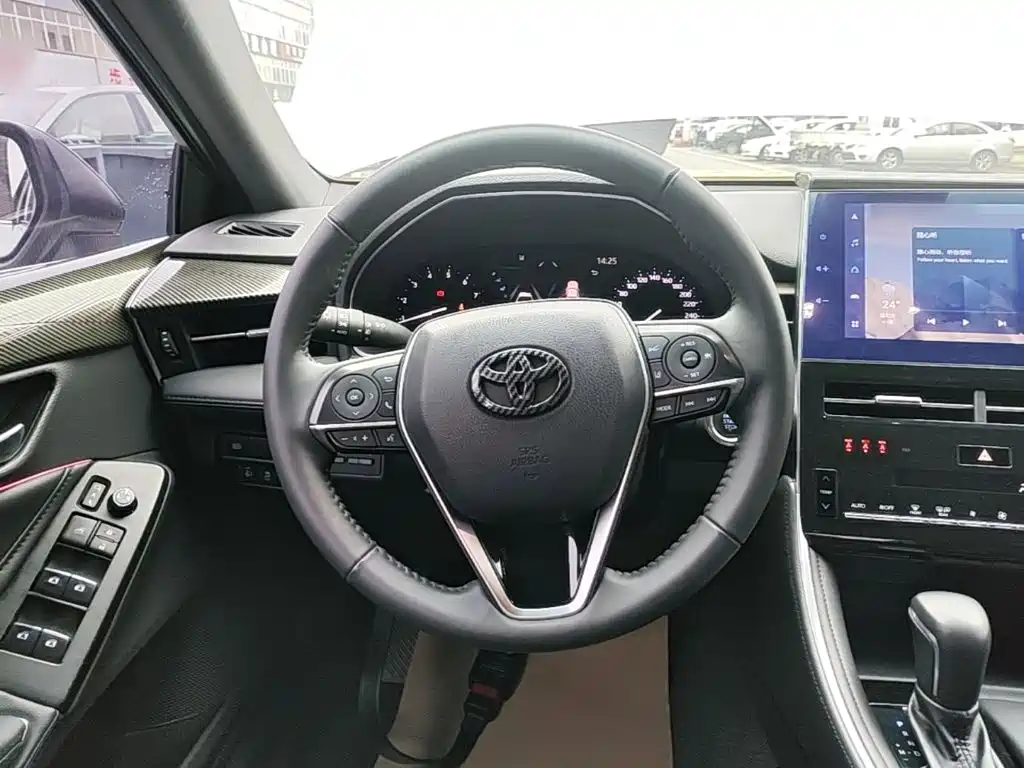 Toyota Avalon — фото 7
