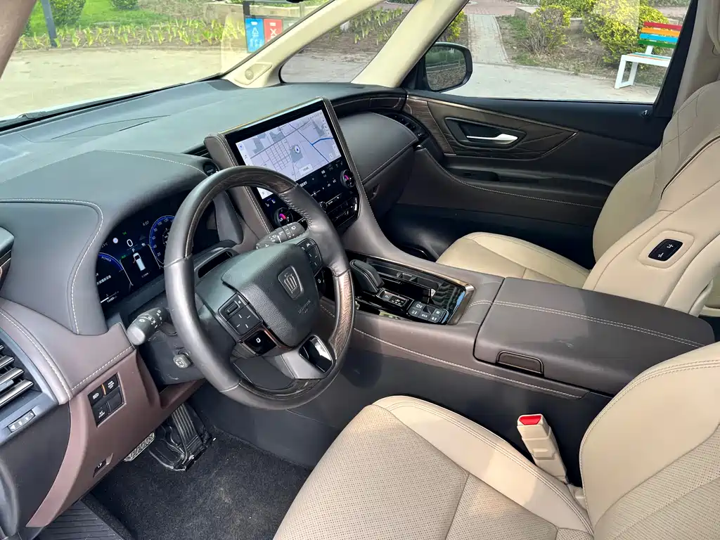 Toyota Vellfire — фото 7