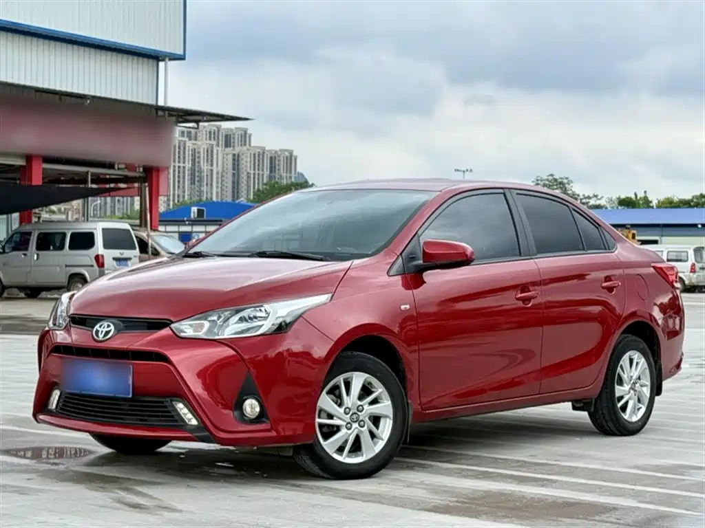 Toyota Yaris L