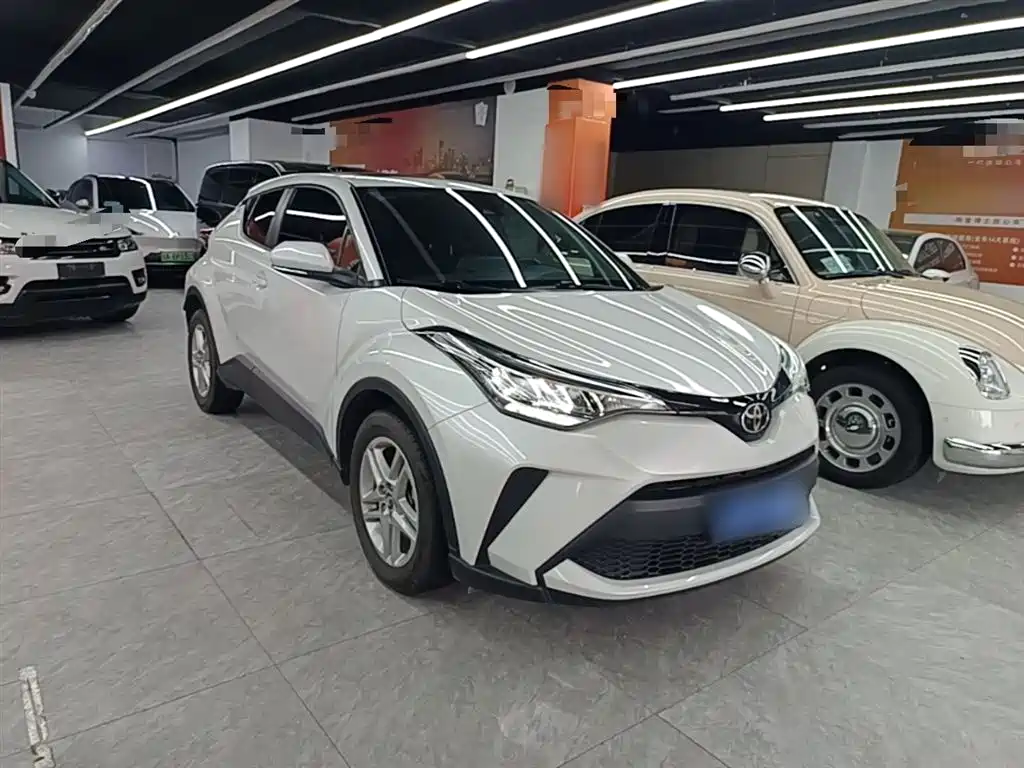 Toyota C-HR — фото 4